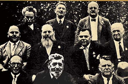1931 - Filippo Turati, Pietro Nenni, Claudio Treves e Mene Modigliani al Congresso di Vienna dell'Internazionale socialista 