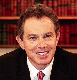 Tony Blair vince per la terza volta